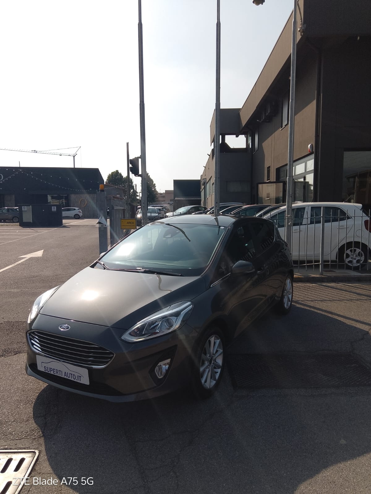 Ford Fiesta benzina GPL adatta neopatentati